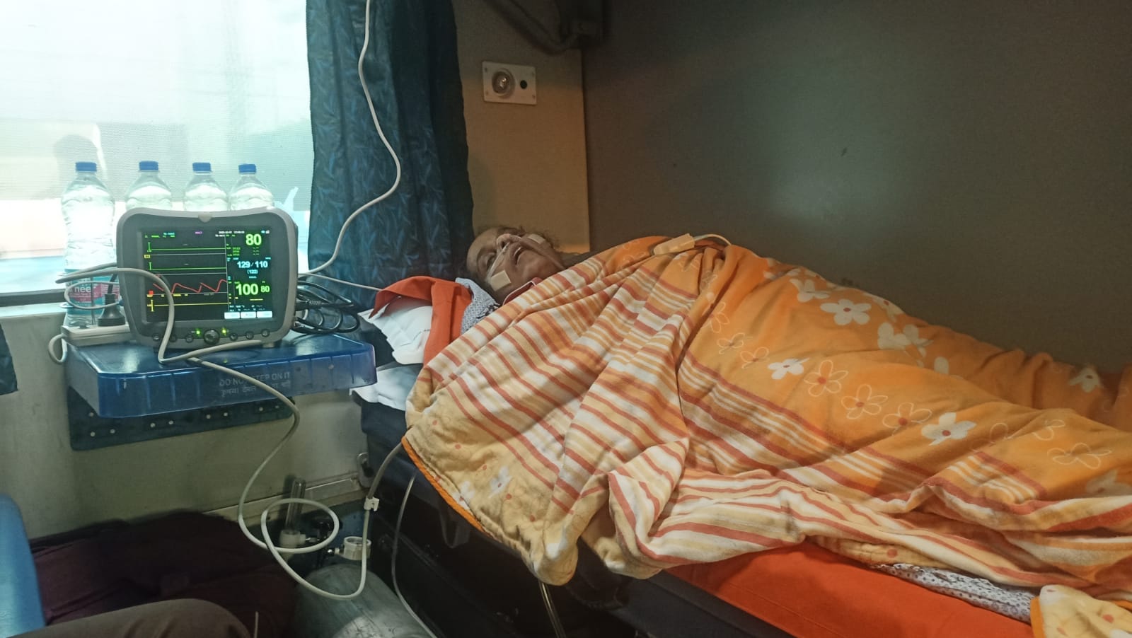train ambulance from delhi to siliguri 2