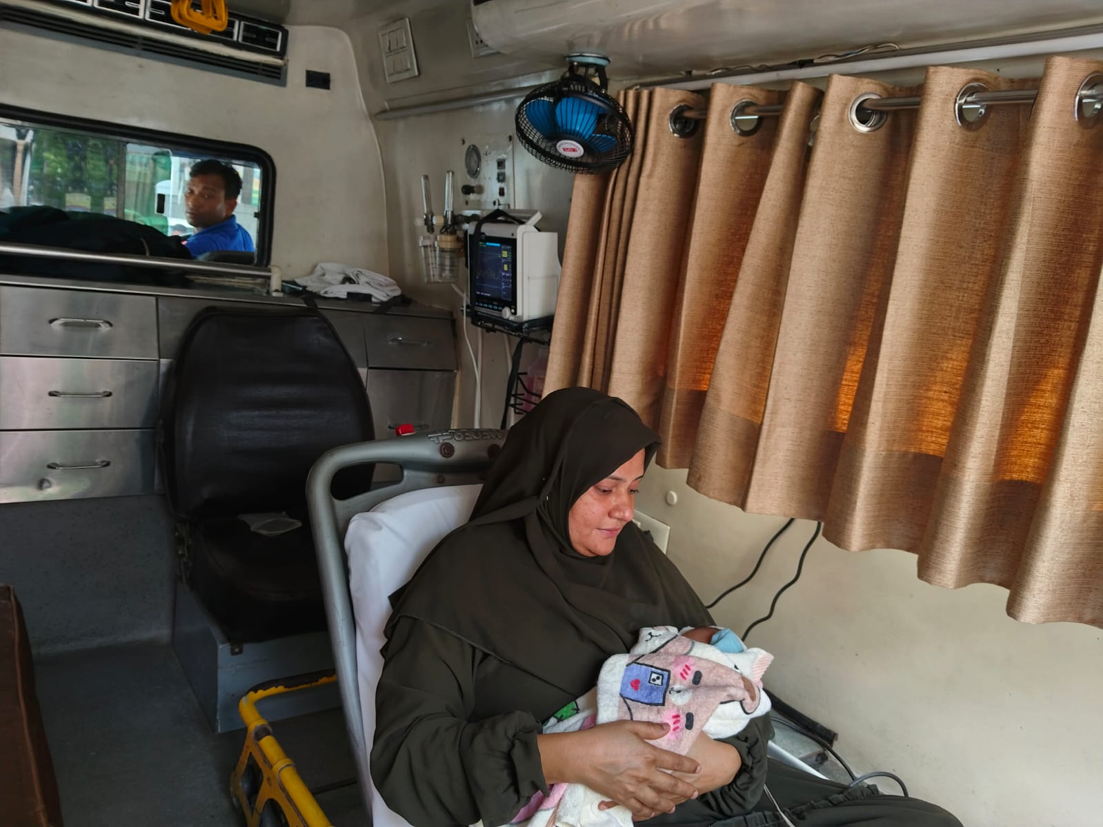 Pediatric Ambulance in Pitampura