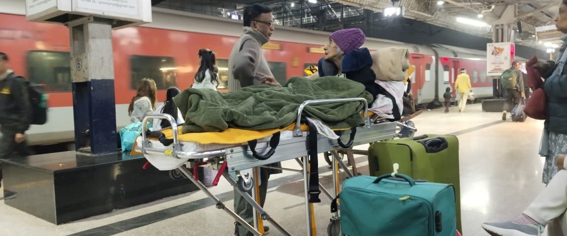 agra to mumbai Image 2025-11-29 at 10.59.54 AM