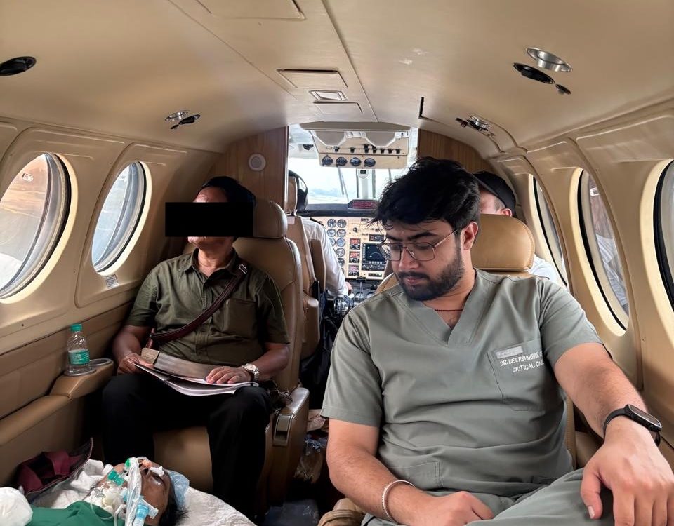delhi to siliguri complex air ambulance transfer